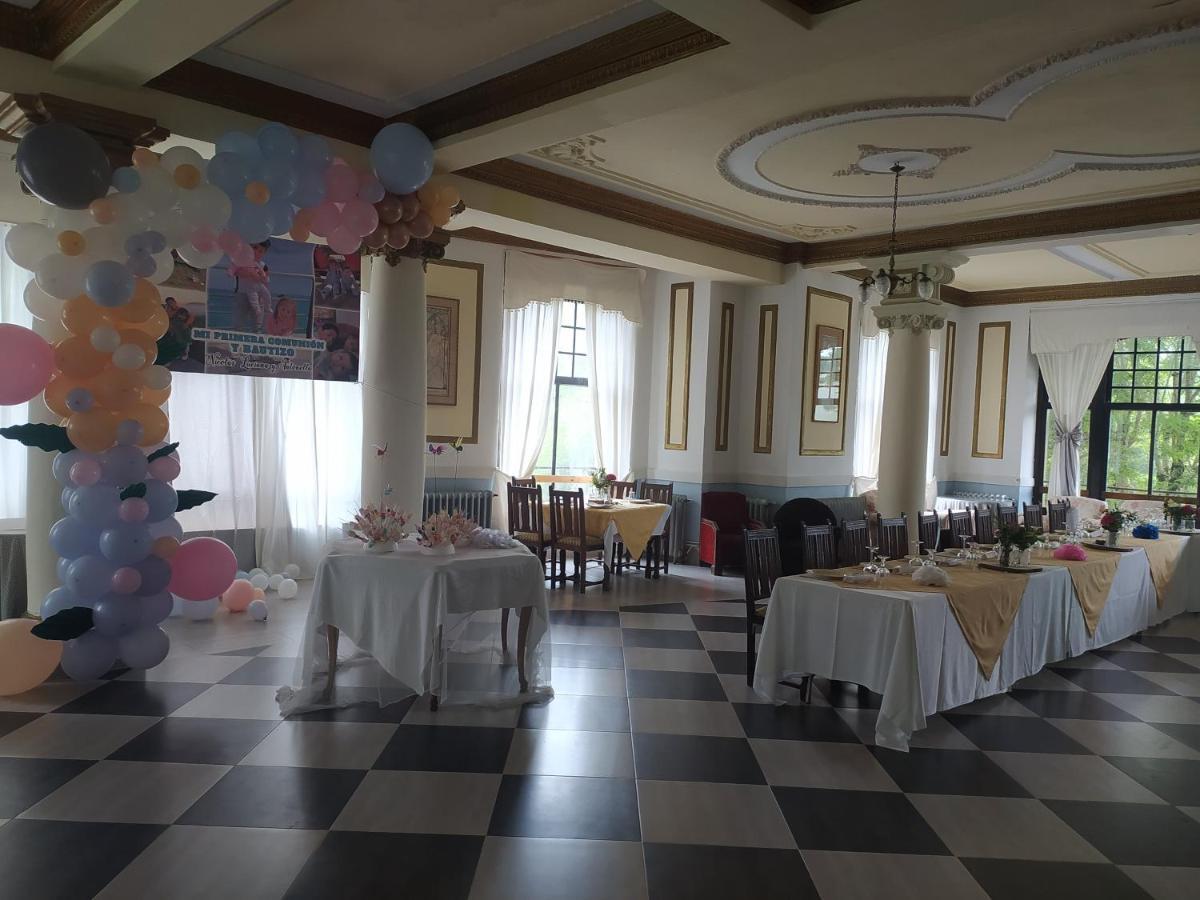 Balneario De Corconte Hotel Cabanas de Virtus Luaran gambar